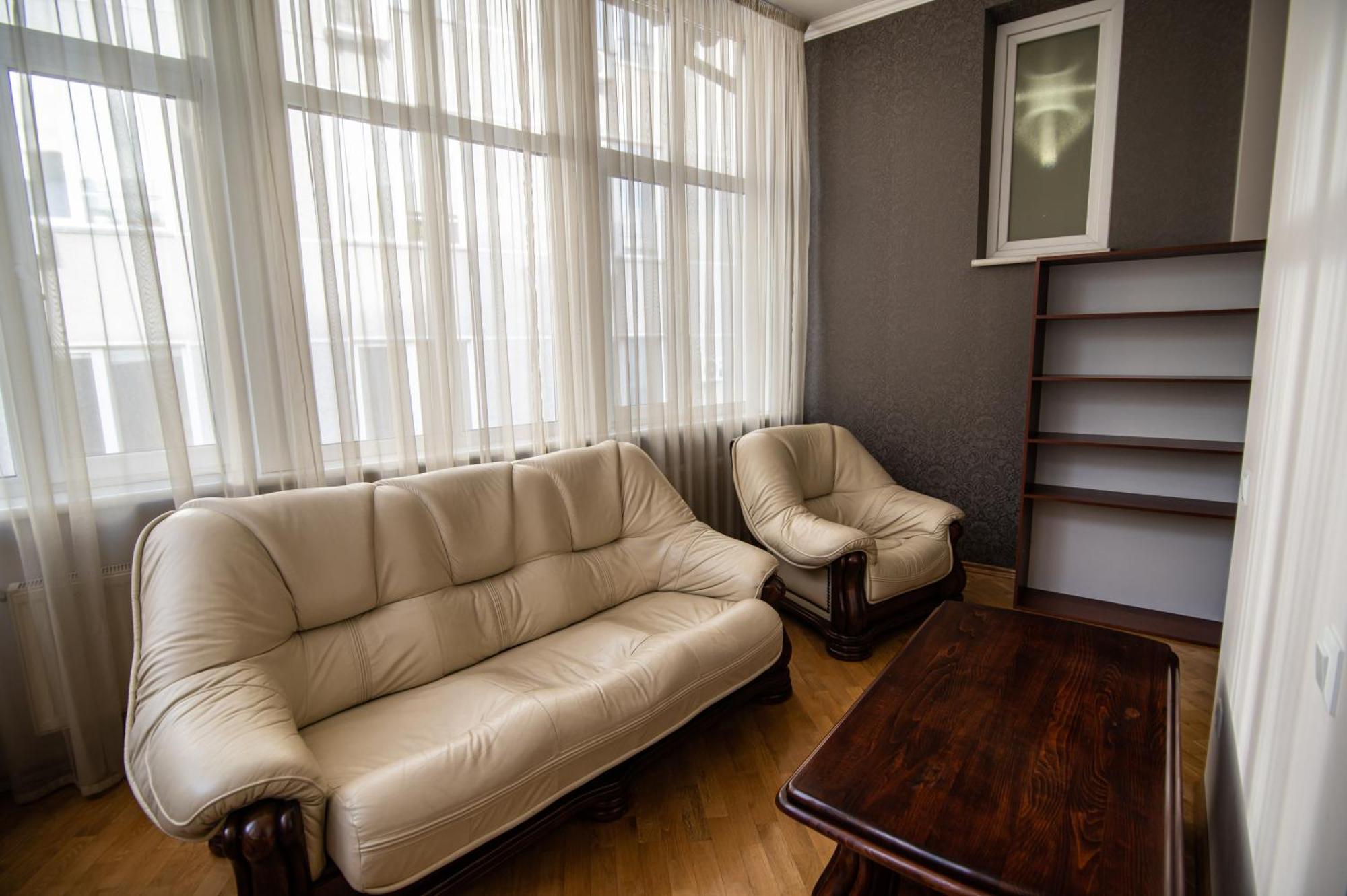 Apartment мансарда & в центрі
