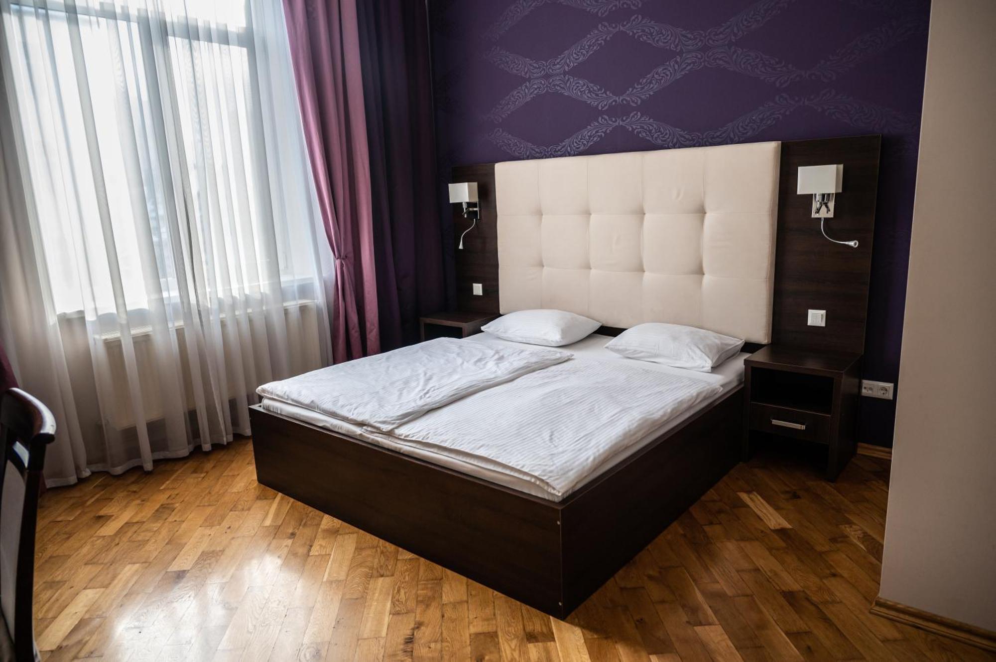 Apartment мансарда & в центрі *